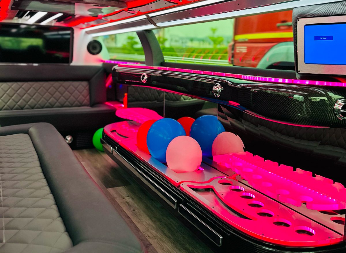 Chrysler C300 Emerald Edition – image 7